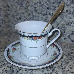 Vintage Lynn's Fine China Tea Cup & Saucer~Prestige Concord Spoon~Floral